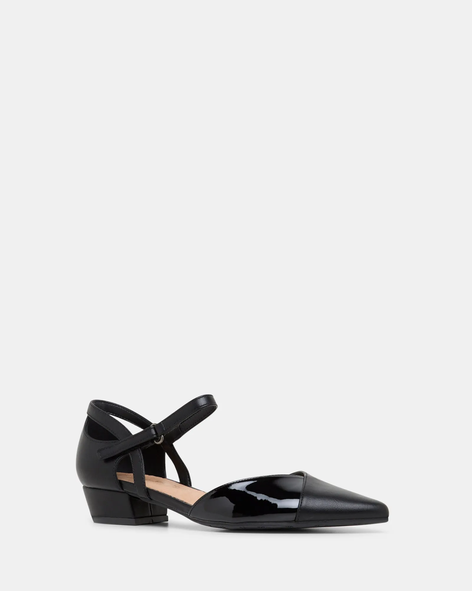 Abbey Black/Noir Verni