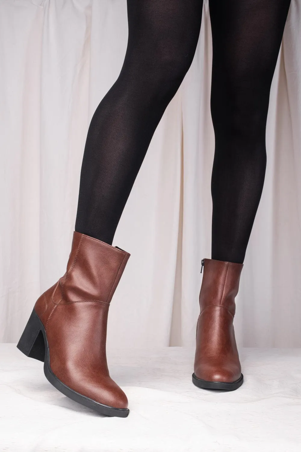 Bottes vegan pour femmes Alicia | Marron