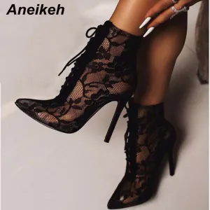 Aneikeh 2019 Nouvelle Collection Bottes Femme Mature à Mesh Talons Hauts Fins à Lacets Floraux Bout Pointu pour Soirée Mariage Noir Taille 35-40 Chaussures Fashion Nova