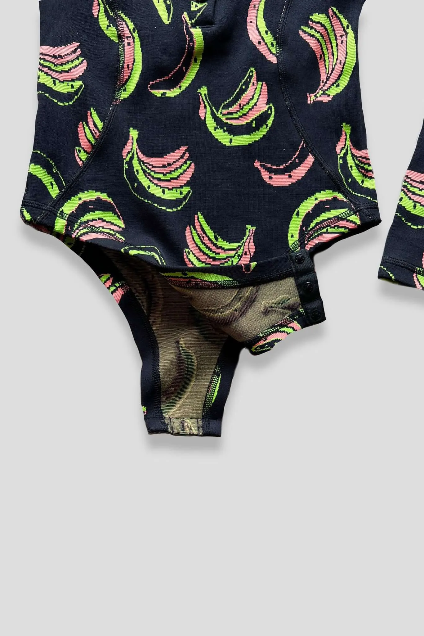 Body Lou en maillot banane