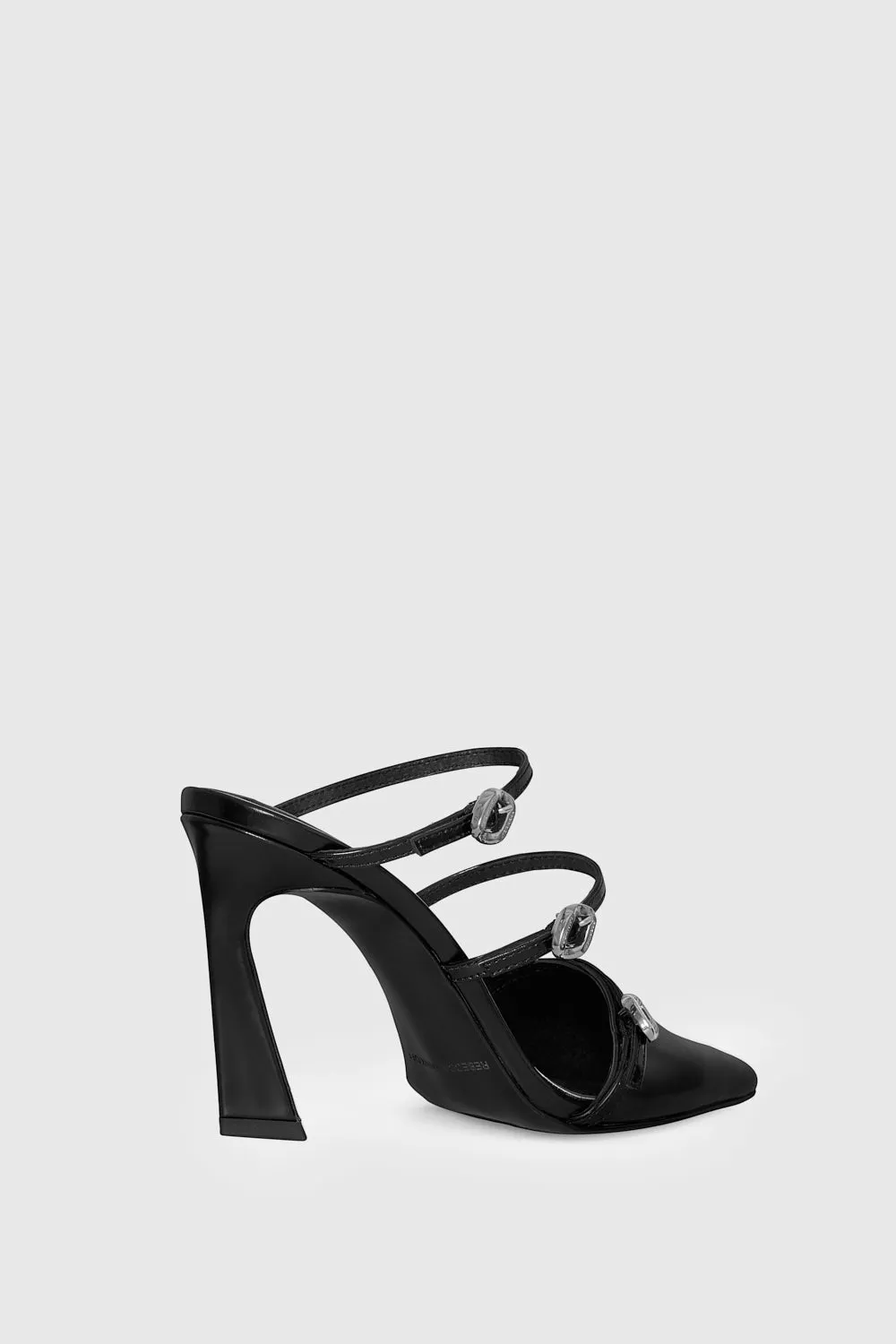 Mule à talon avec boucle