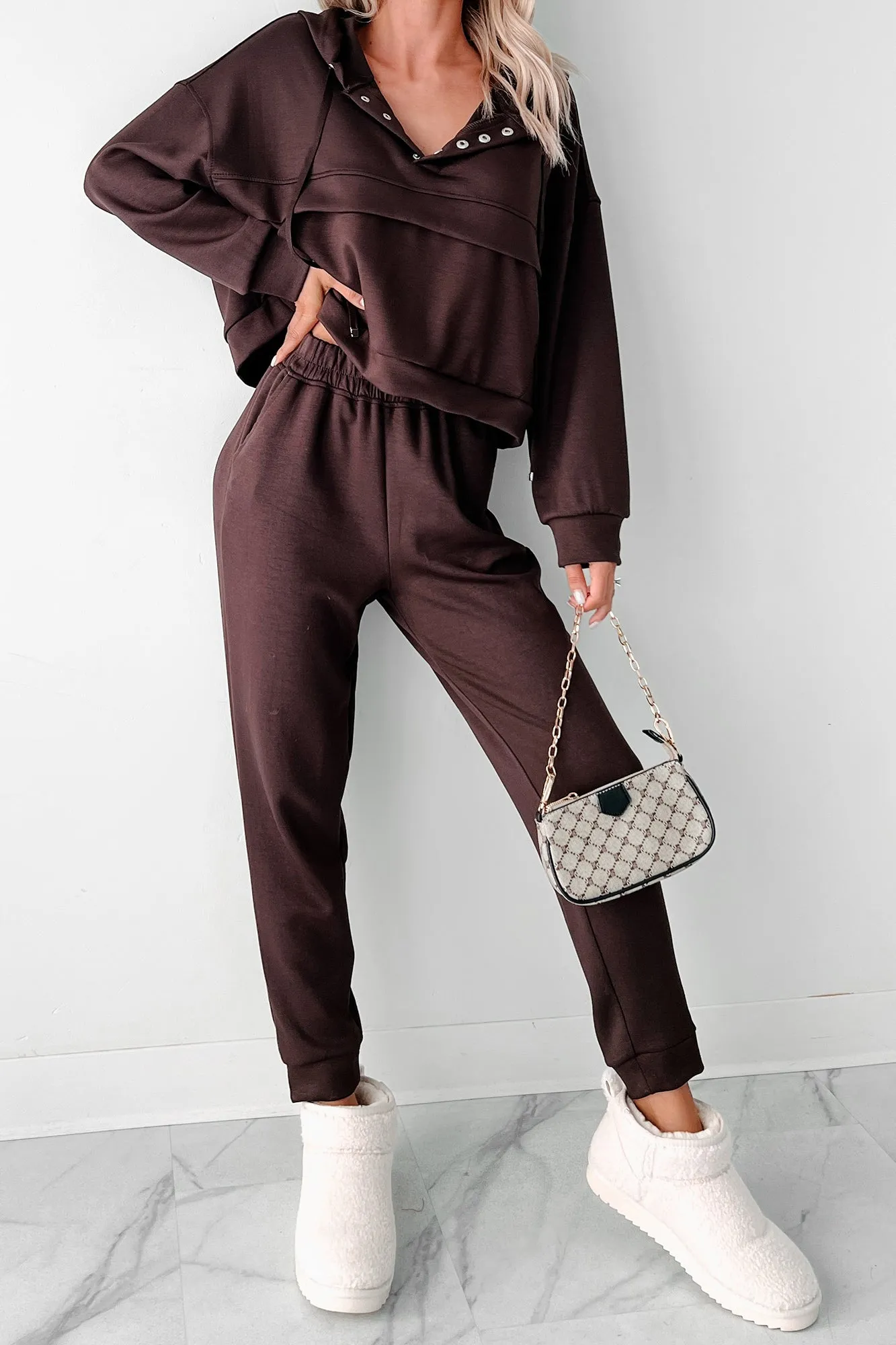 Ensemble de sweat à capuche et pantalon de survêtement Cool As A Cucumber (Chocolat)