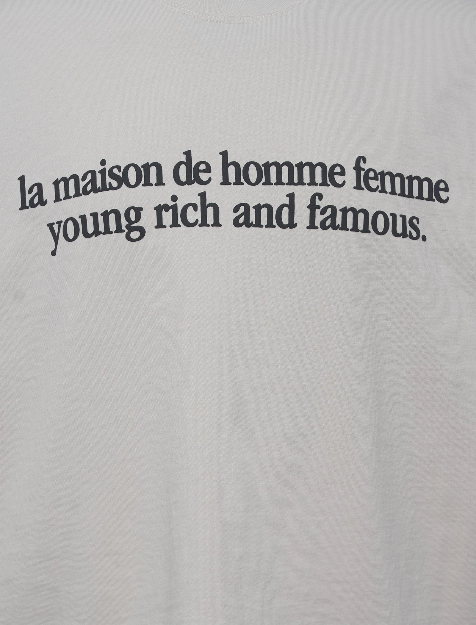 MAISON TEE DÉTRUITE