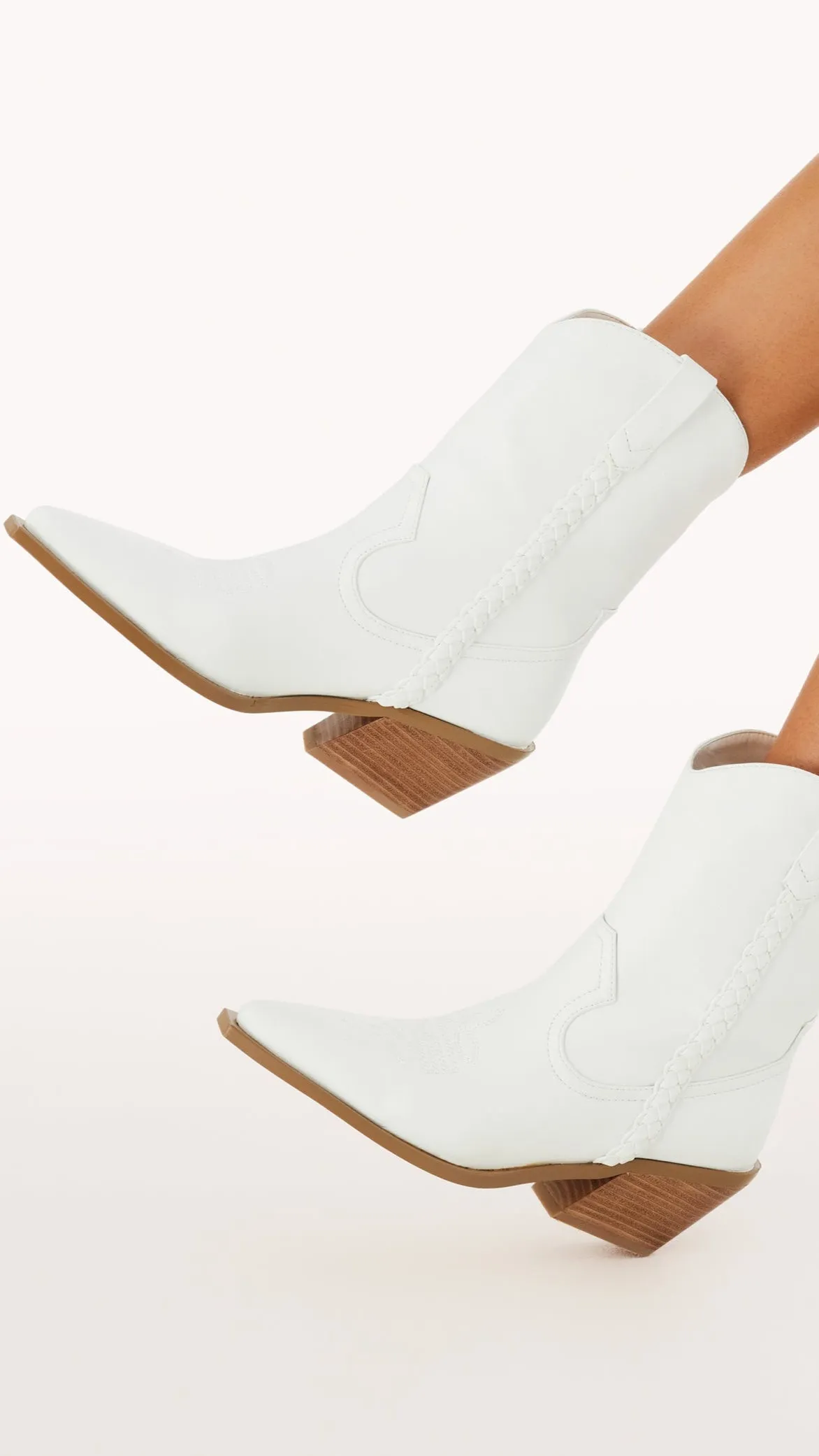 Ellenora Boots - Os