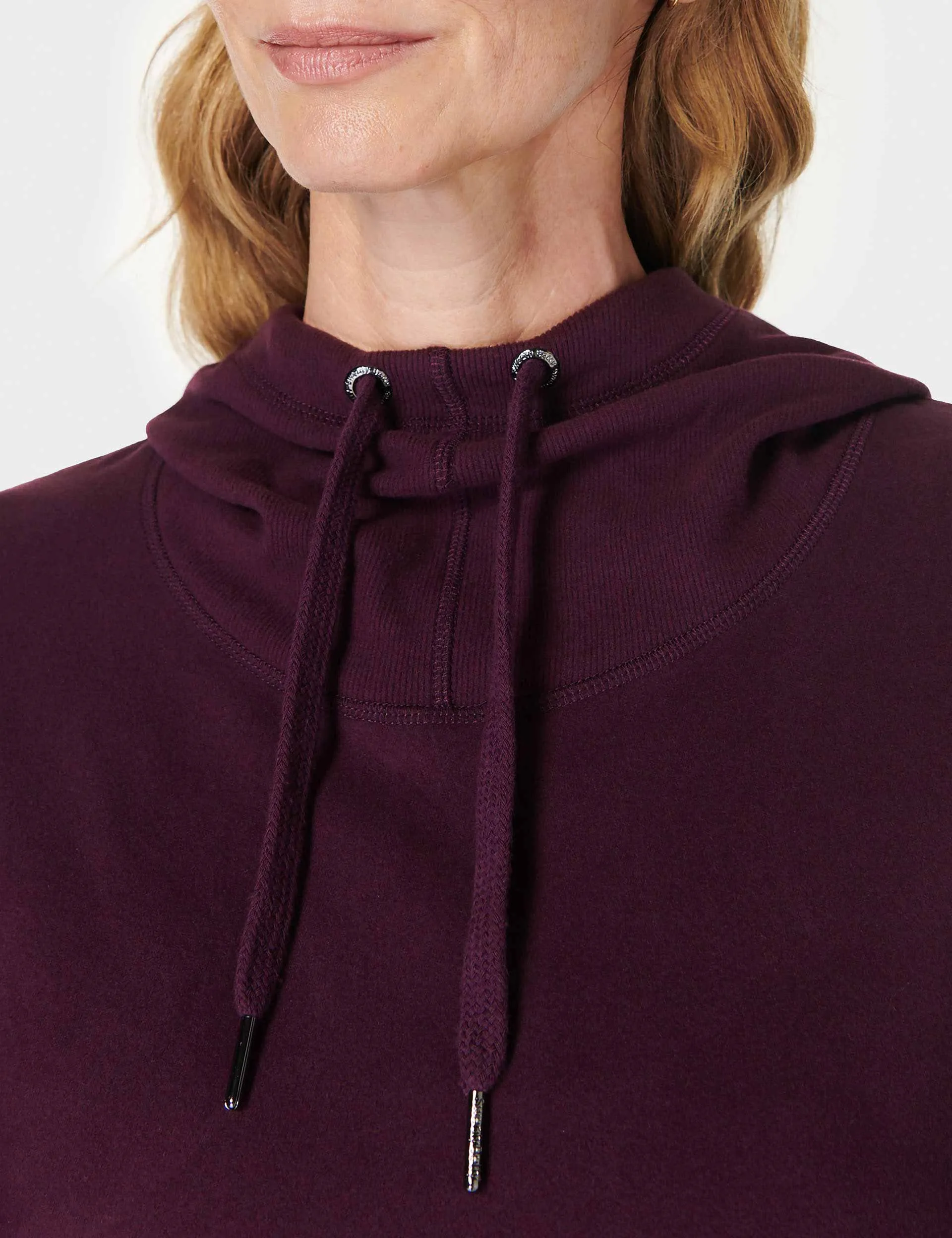 Escape Luxe Pull en Polaire - Cerise Violet Minuit