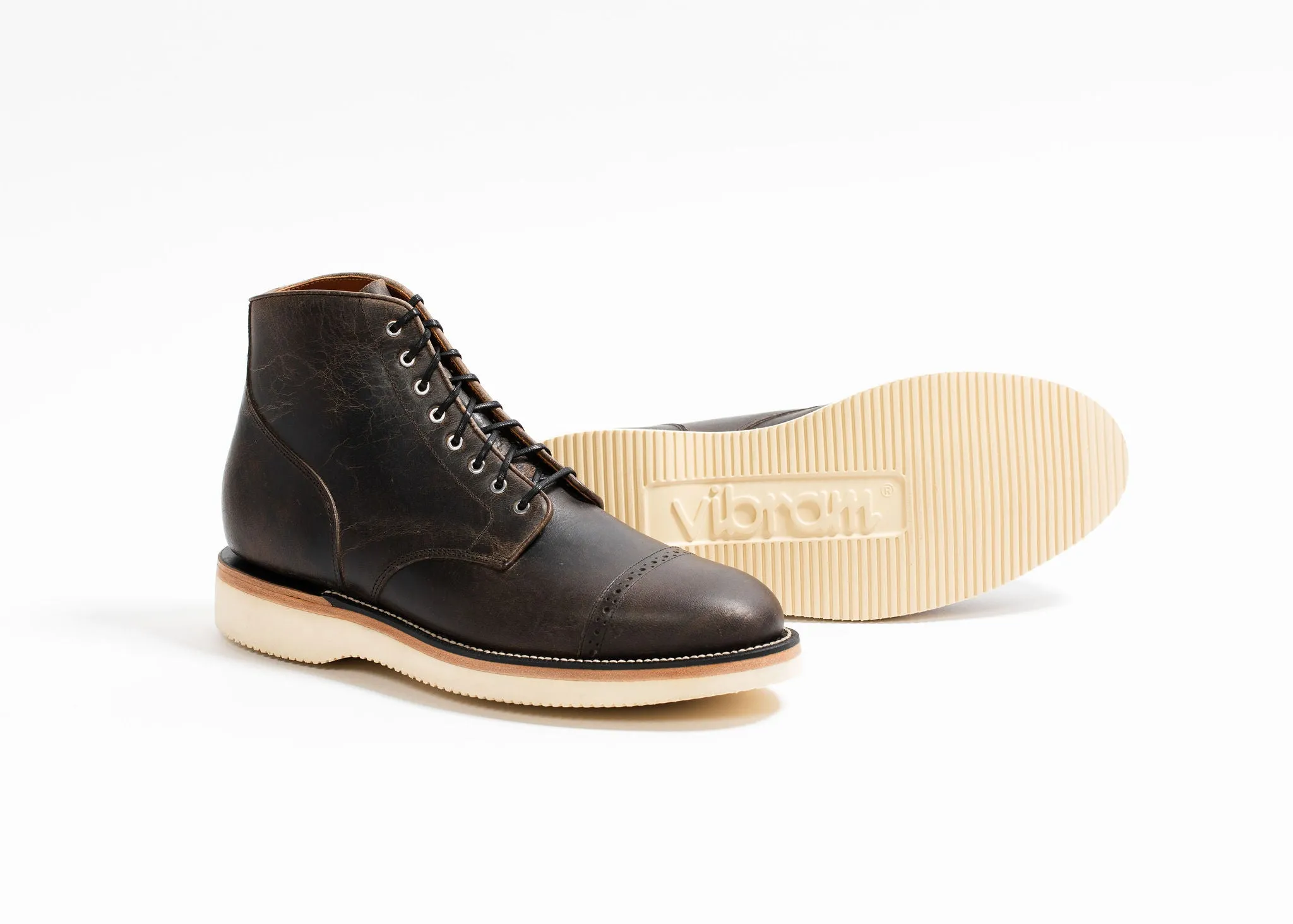 Bottes Garrison en daim noir ciré