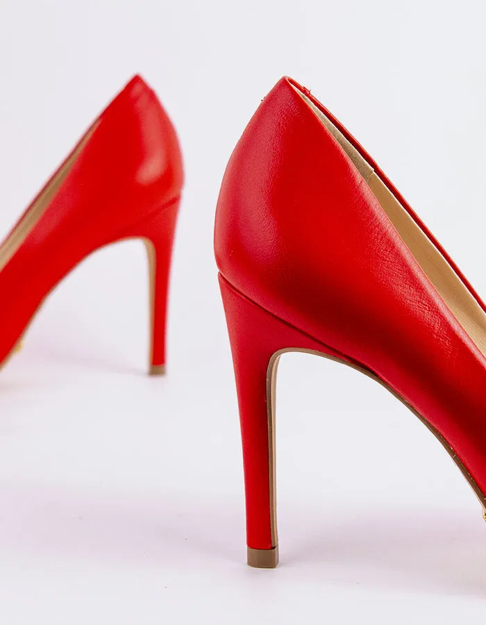 Aimer le cuir rouge