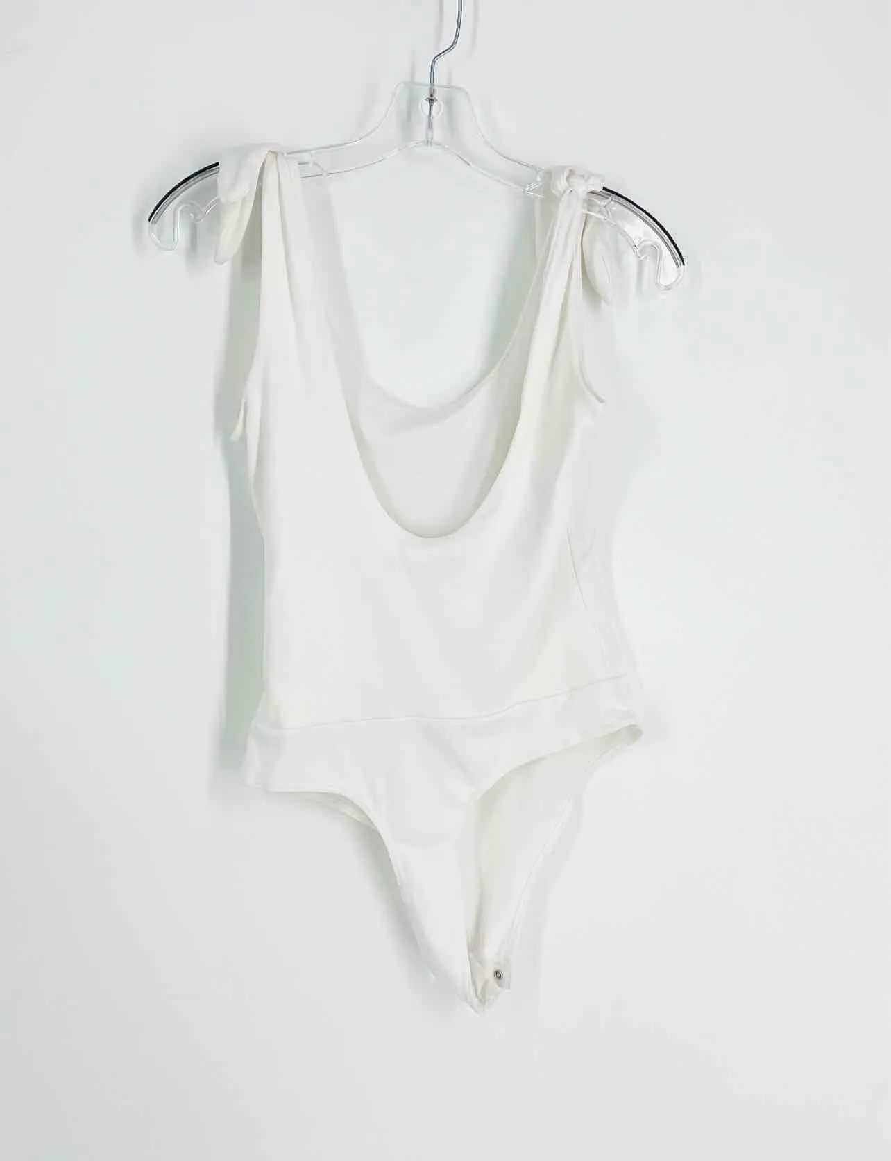 Bodysuit uni blanc avec nœud taille S de LuLu