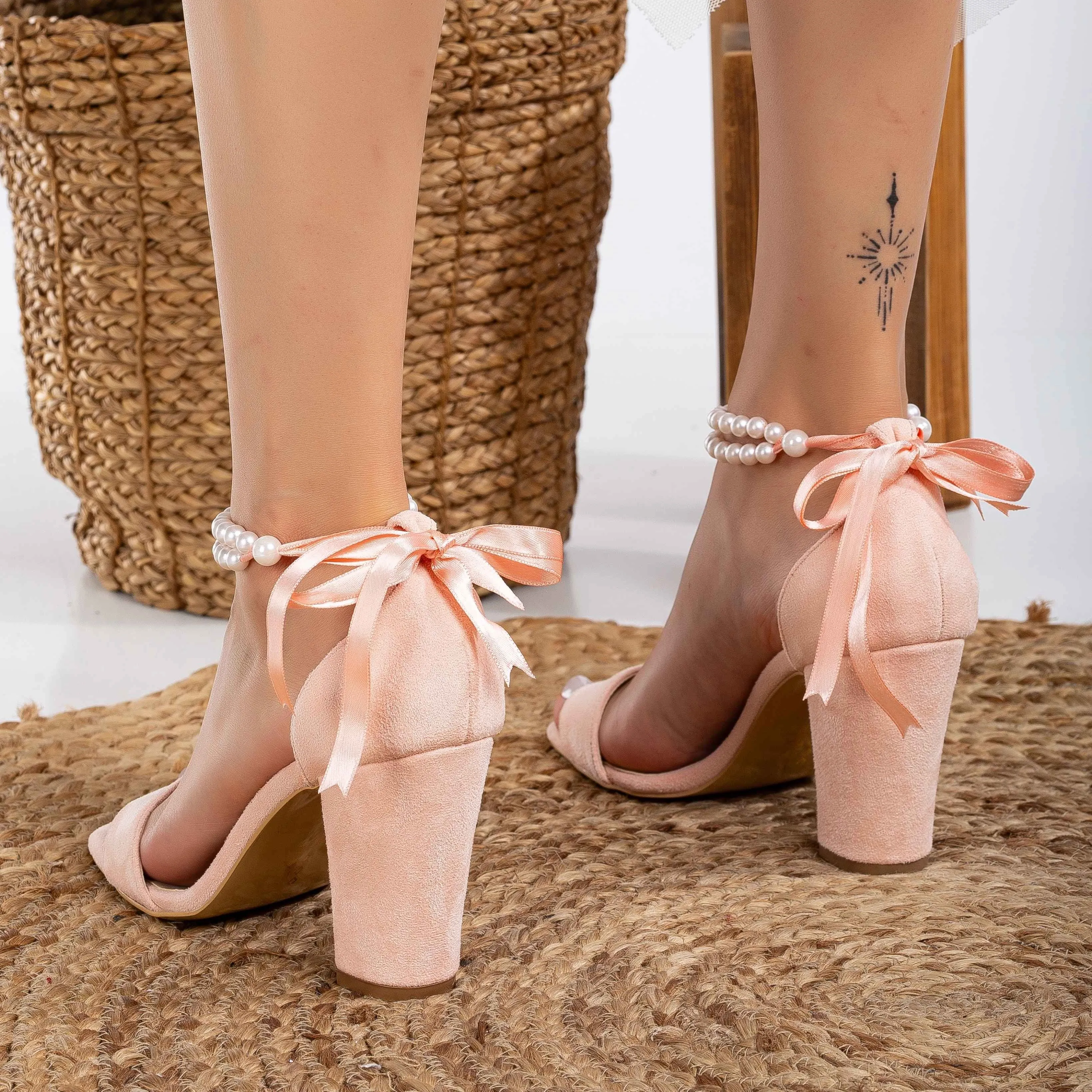 Sandales à talons Melissa en daim végan perlé | Corail