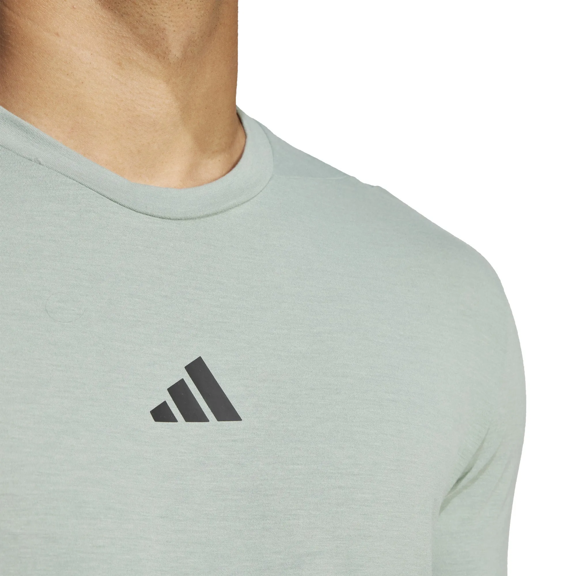 T-shirt d'entraînement conçu pour homme
