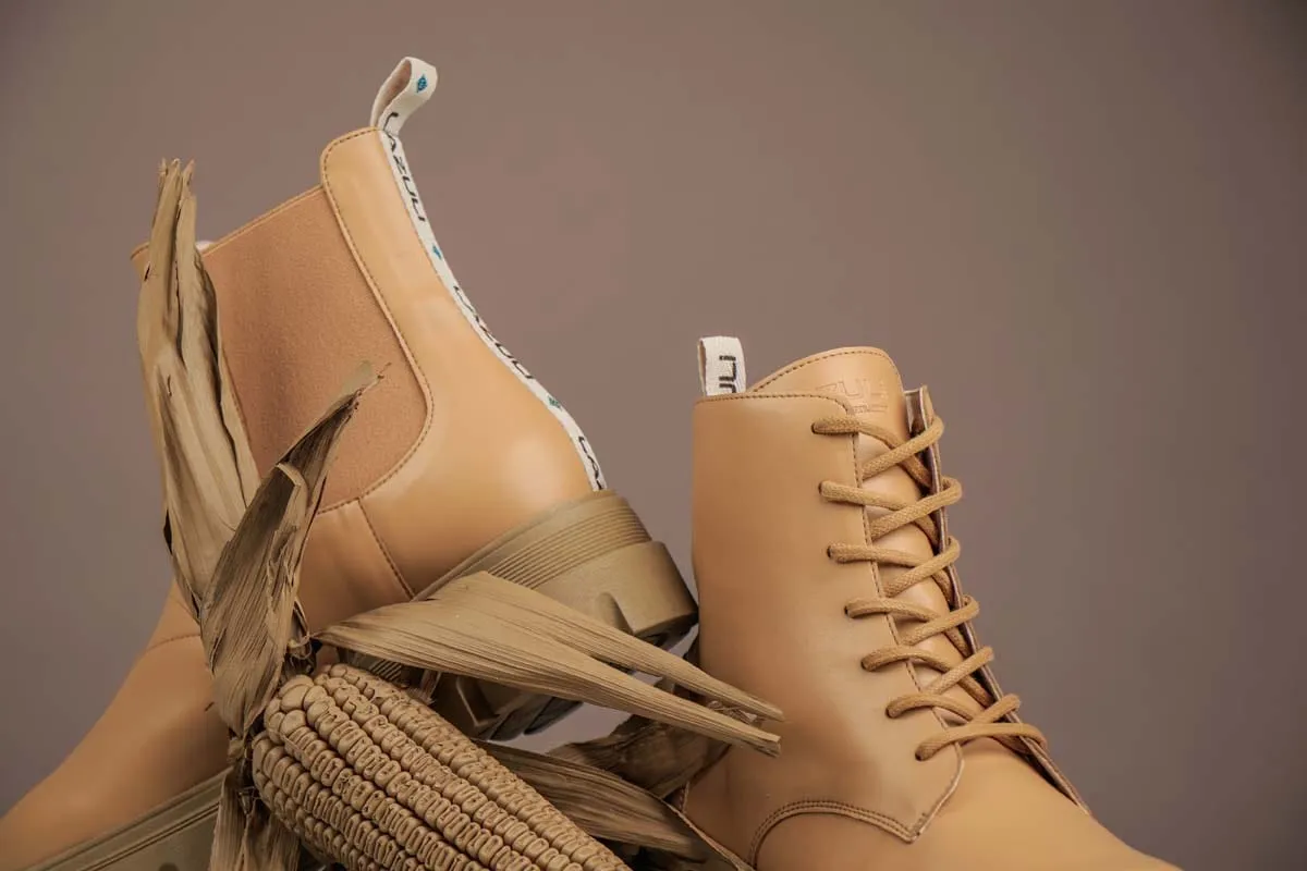 Mes Bottes Véganes en Cuir de Maïs Combat | Camel