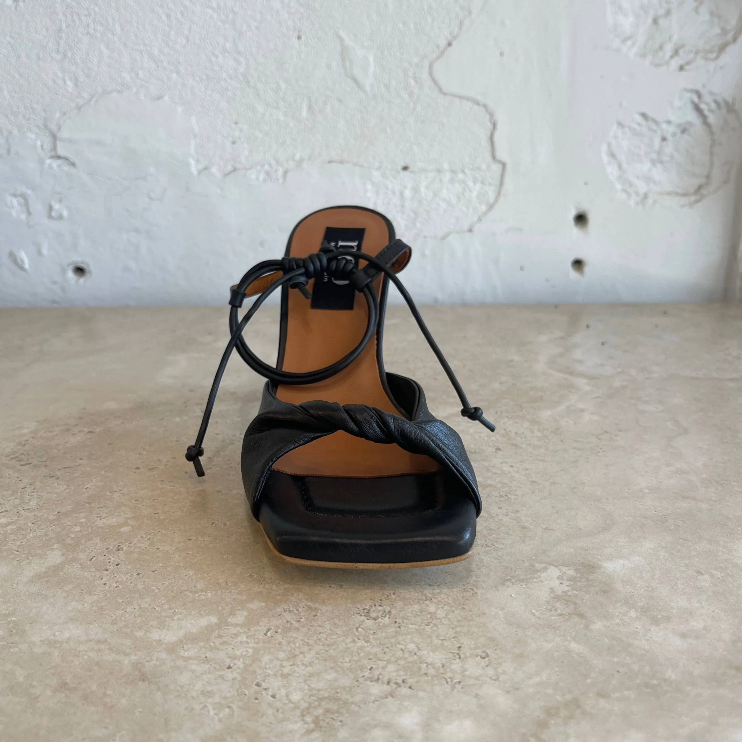 Neo 23055 Noir - DERNIÈRE PAIRE taille 36 Chaussures_Neo