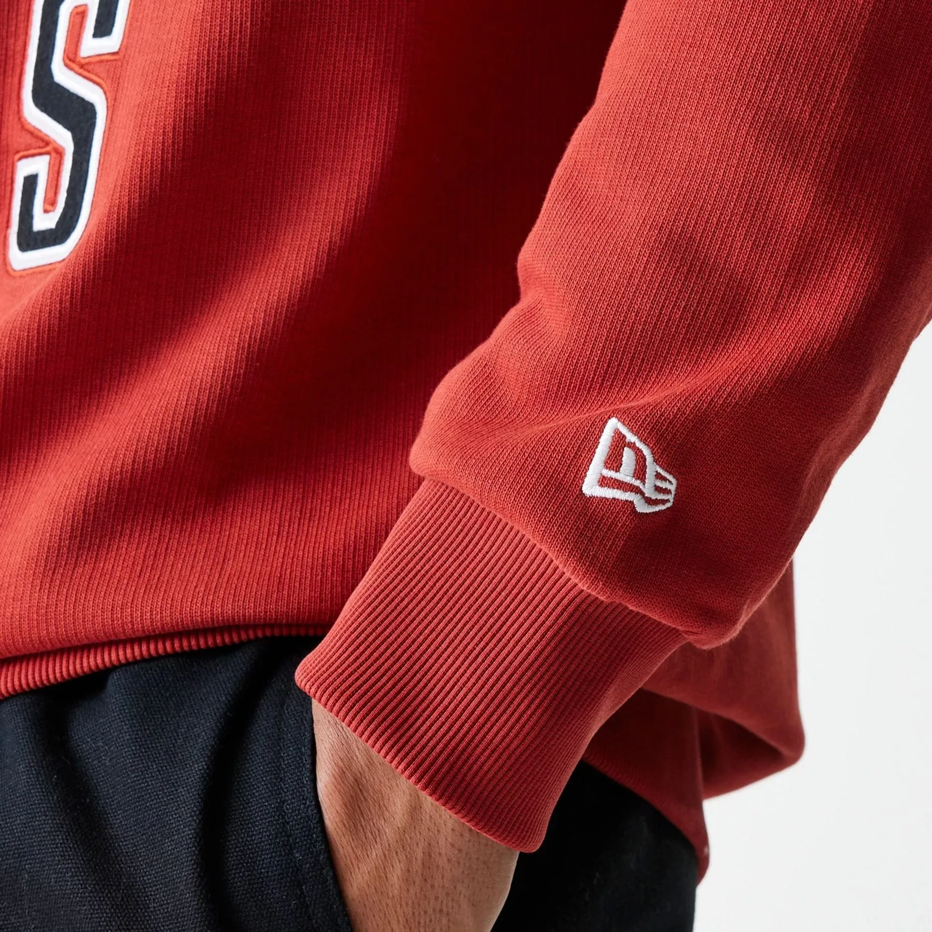 Sweats à capuche et pulls à capuche New Era Chicago Bulls NBA Floral Rouge Grosse maille col ras du cou surdimensionné