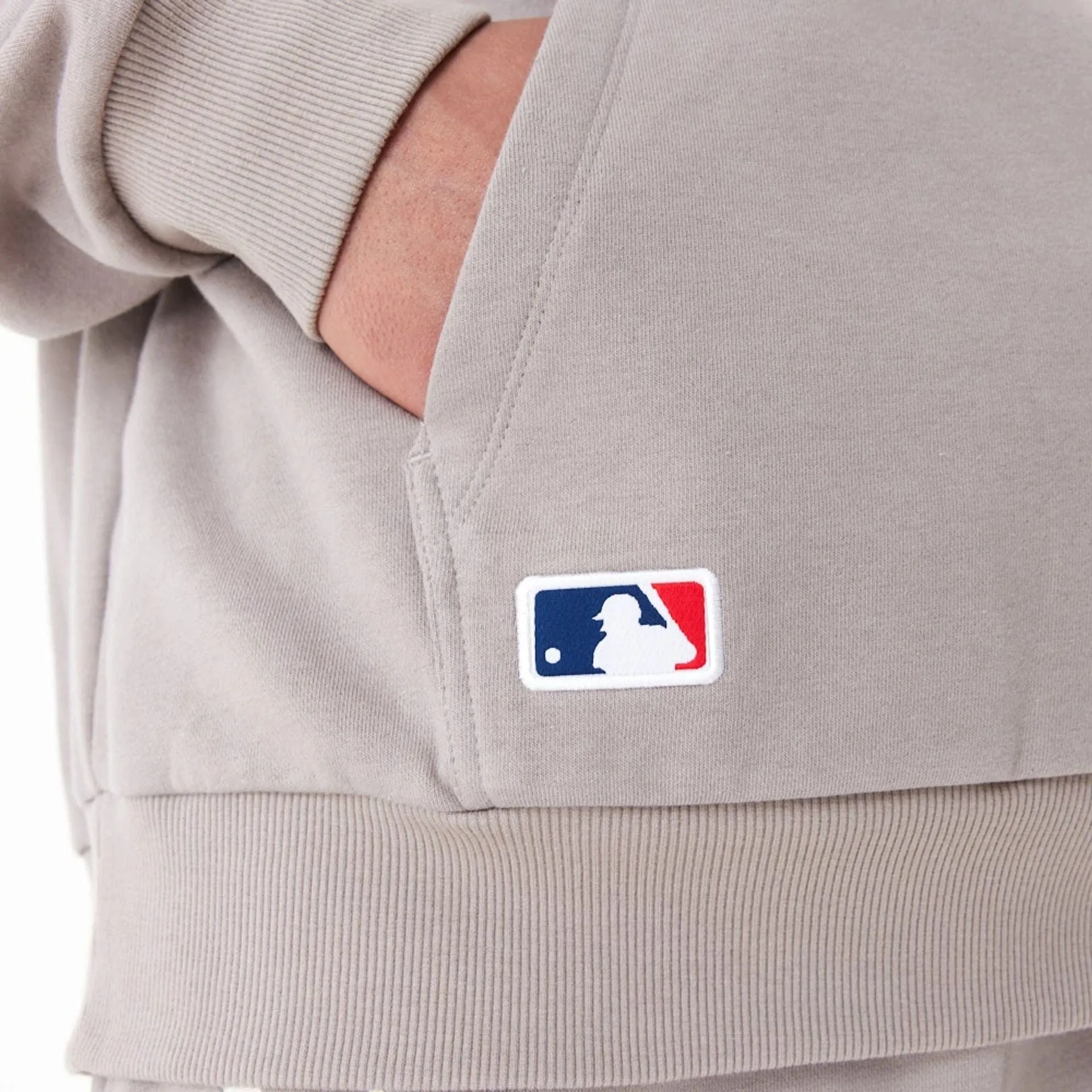 Sweats à capuche et pulls New Era des New York Yankees - Pull à capuche oversize beige essentiel de la ligue