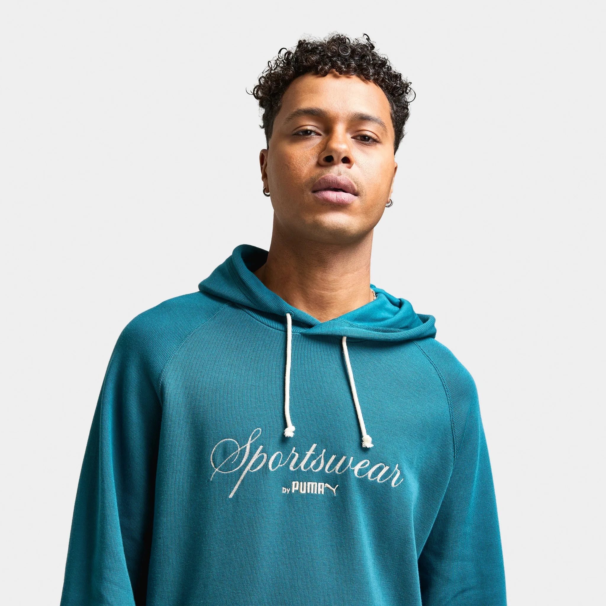 Puma CLASSICS  Pullover à capuche décontracté / Chaussures Puma Vert froid