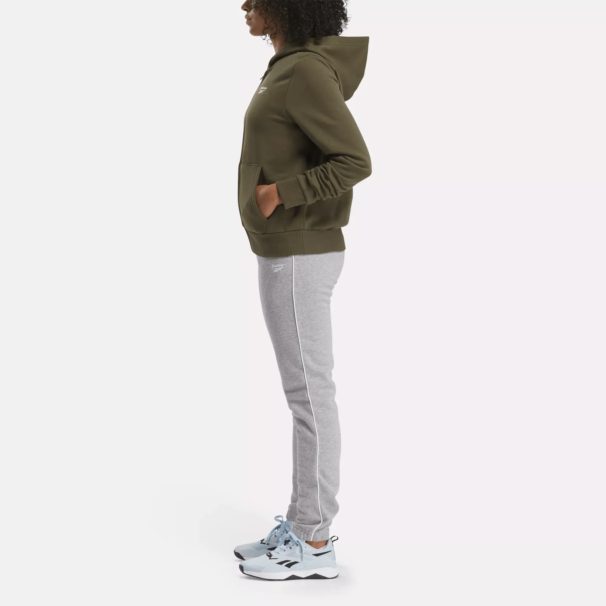 Vêtements Reebok pour Femmes Pull à Capuche Reebok Identity avec Petit Logo en Polaire à Fermeture Éclair Complète
