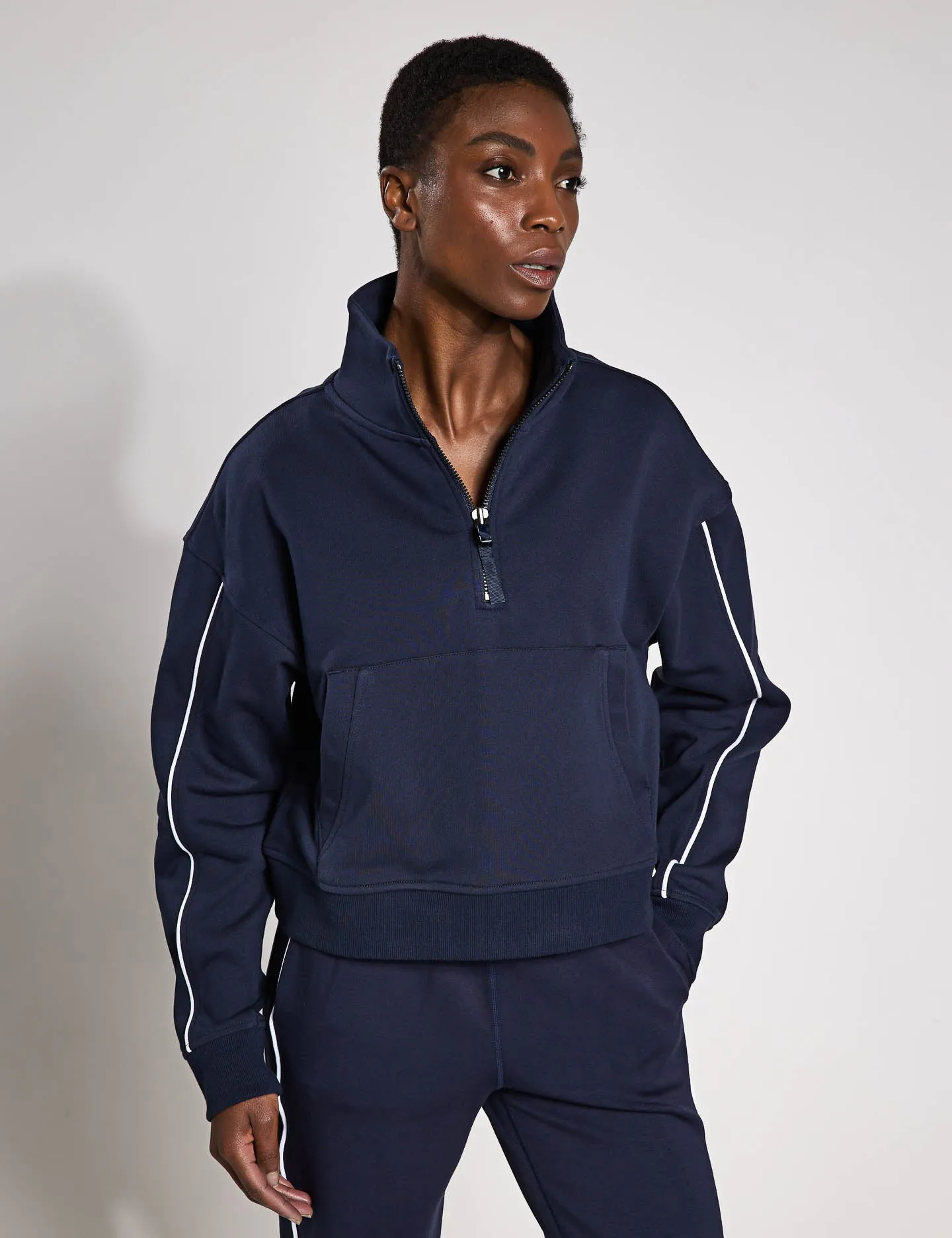Rihanna Sweat - Bleu marine/Passementerie blanche