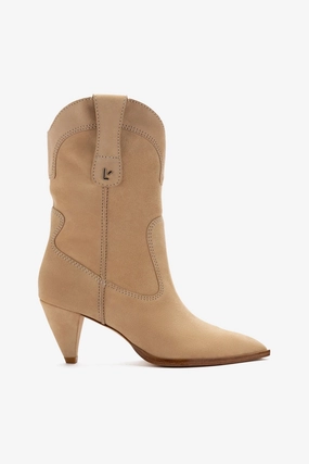 Thelma Boot In Sand Suede