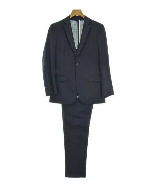 TOMORROWLAND Costumes d'affaires