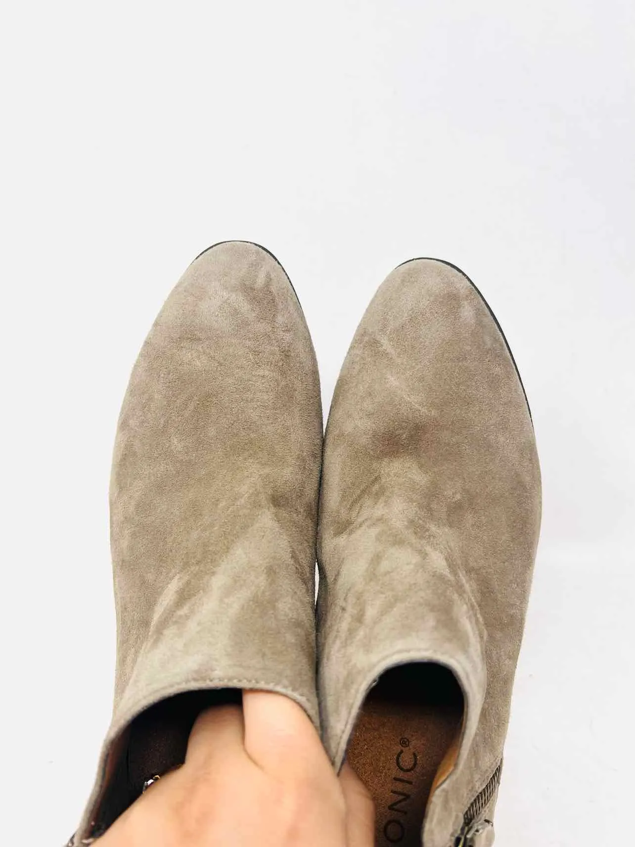 Bottes chelsea en daim taupe avec fermeture éclair Vionic taille 8