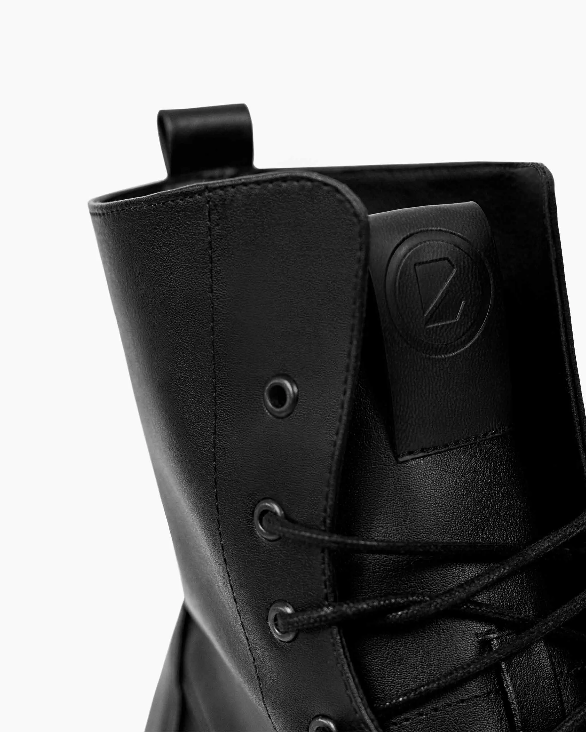 Bottes véganes Workers No. 3 en cuir de cactus Desserto® | Noir