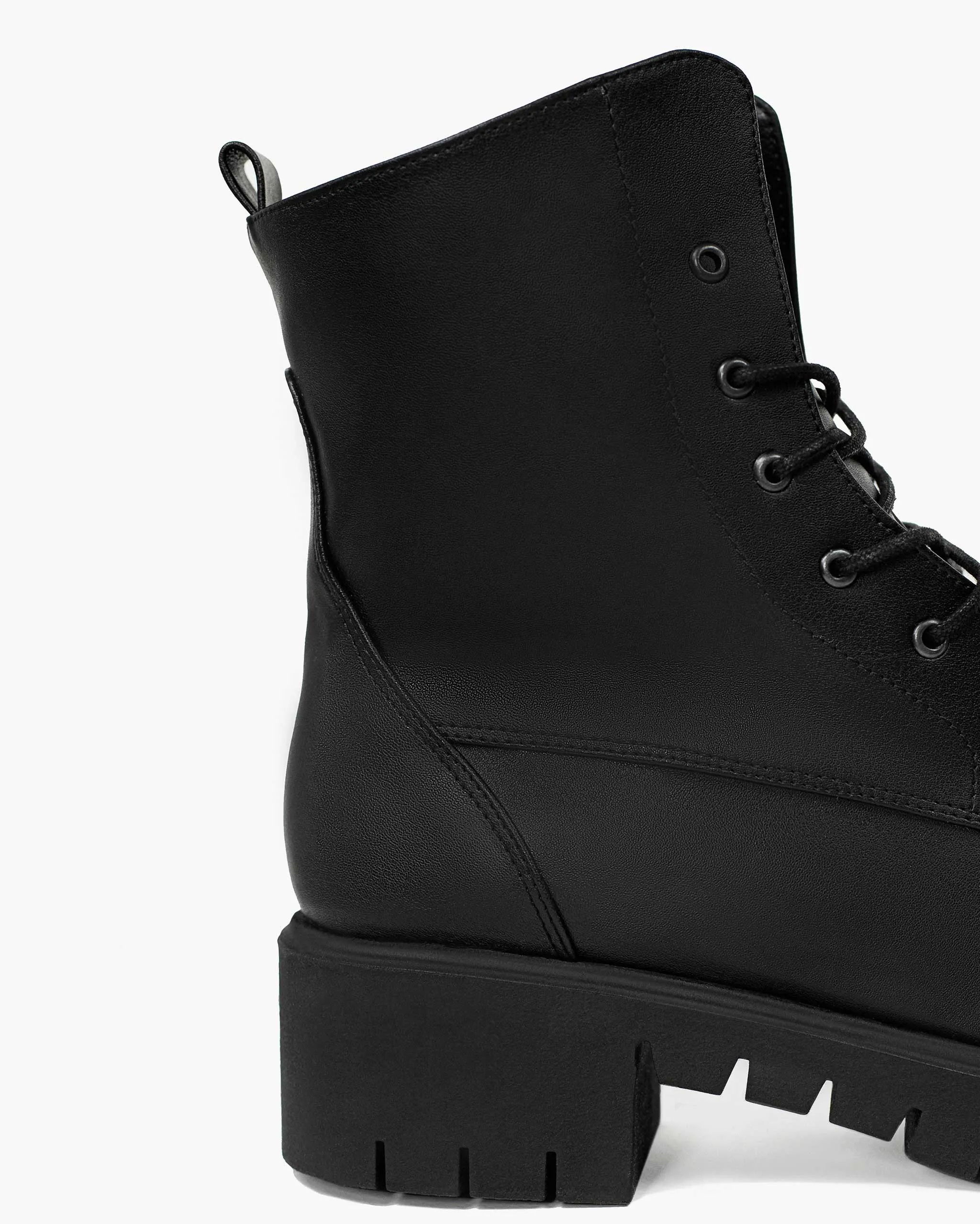 Bottes véganes Workers No. 3 en cuir de cactus Desserto® | Noir